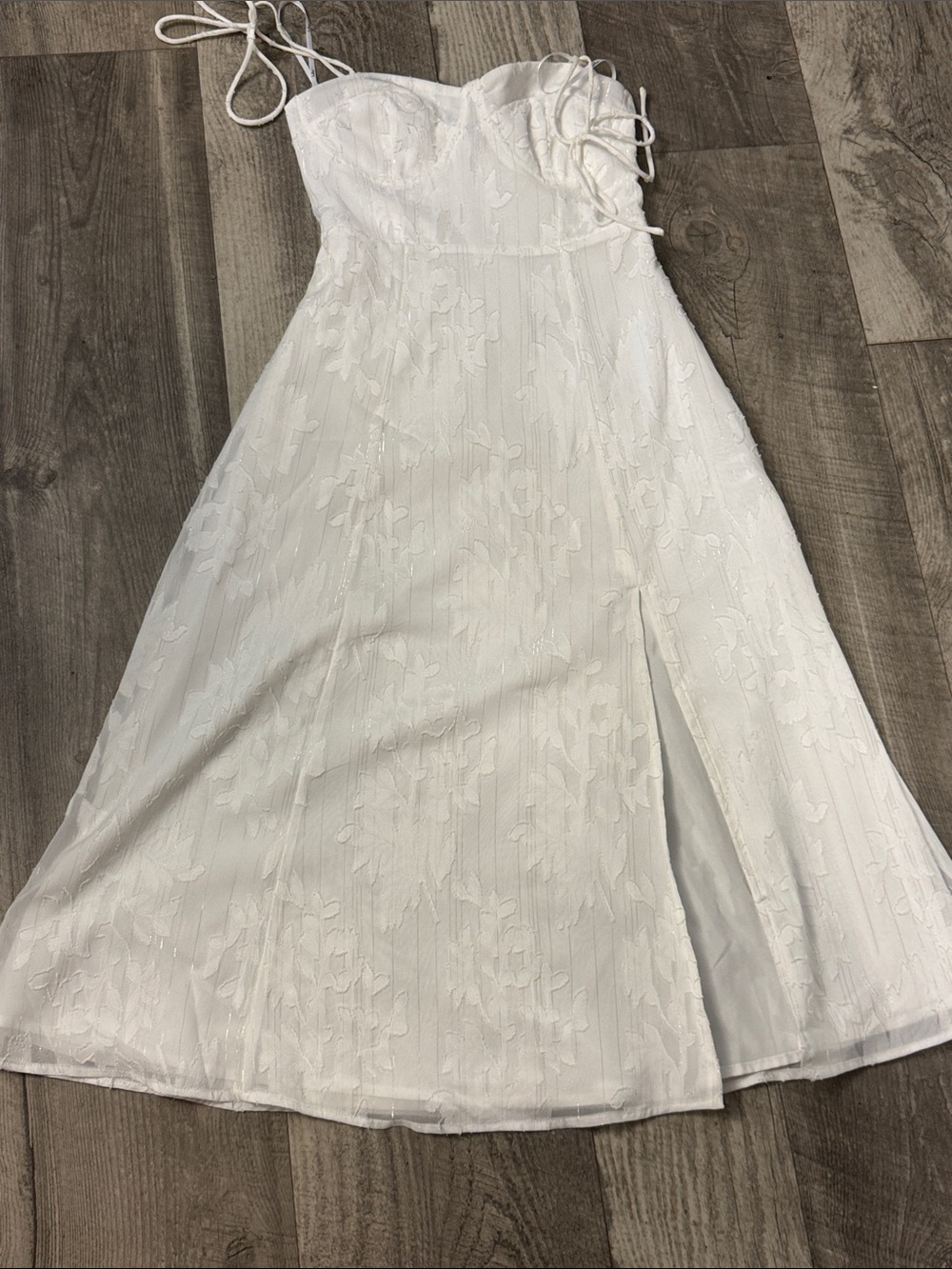 Lulu's White Strapless Floral Lace Midi Dress with Sweetheart Bodice